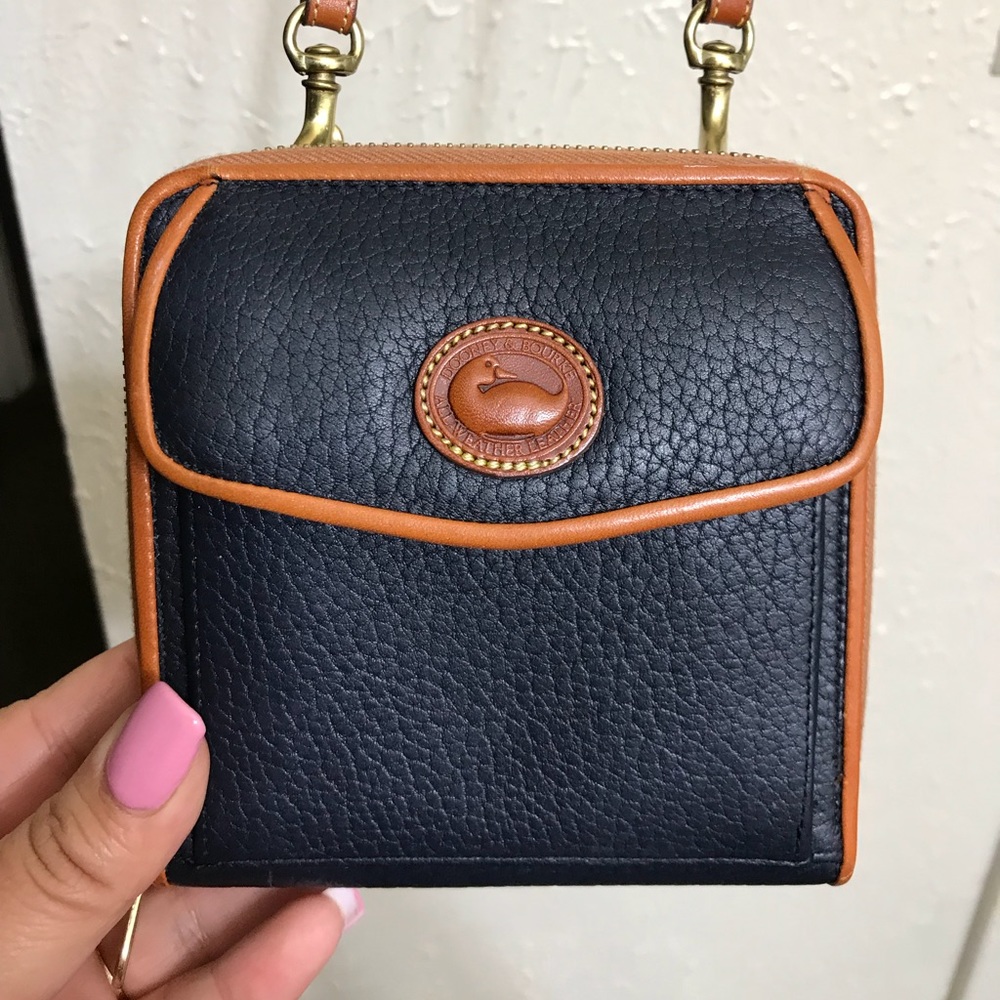 dooney and bourke small crossbody